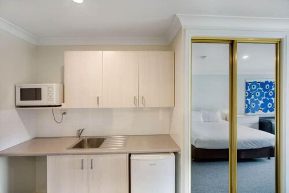 The Horatio Suites And Motel 11/49