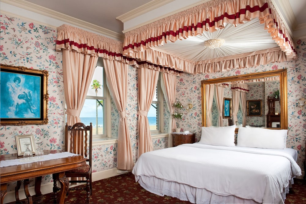 Dorymans Oceanfront Inn 19/33