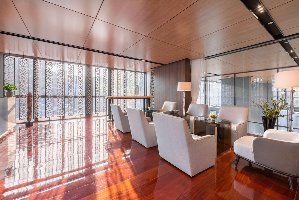 Ramada By Wyndham Bangkok Sukhumvit 87 37/61