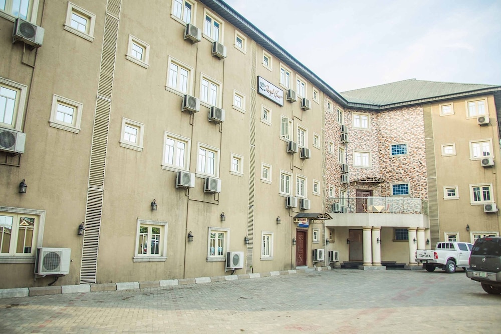 Royal Crest Hotel & Suites 44/50