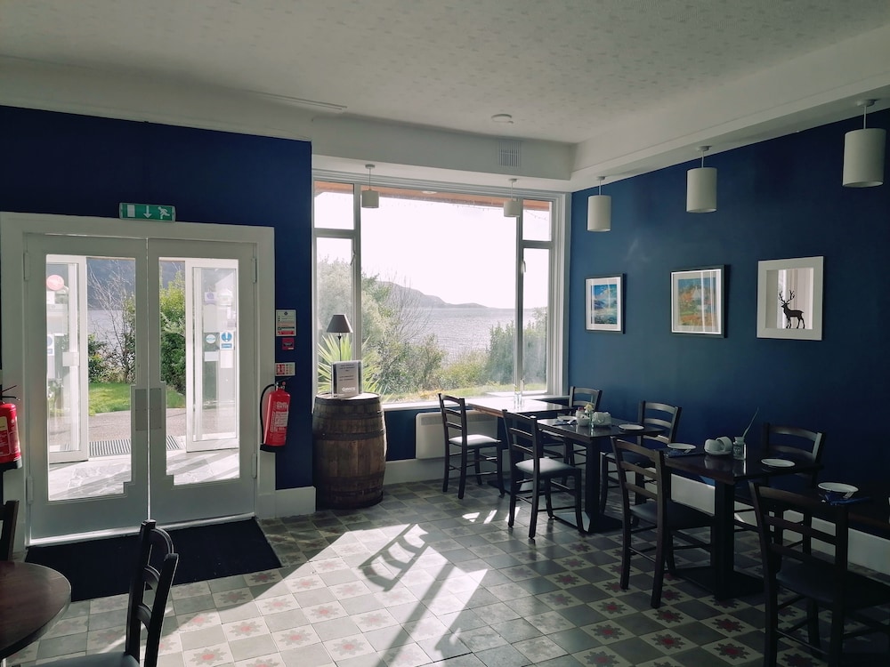 The Lodge on the Loch by OYO 26/50