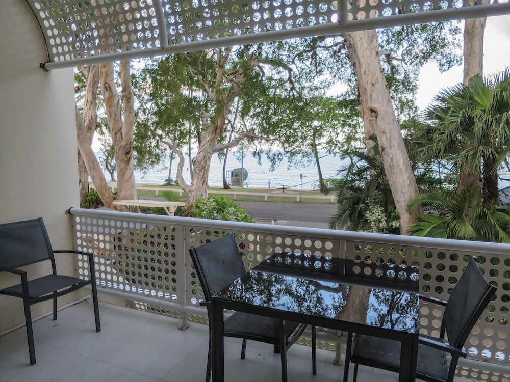 Marlin Waters Beachfront Apartments 96/100