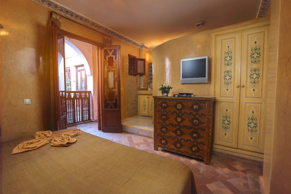 Riad Turquoise 5/81