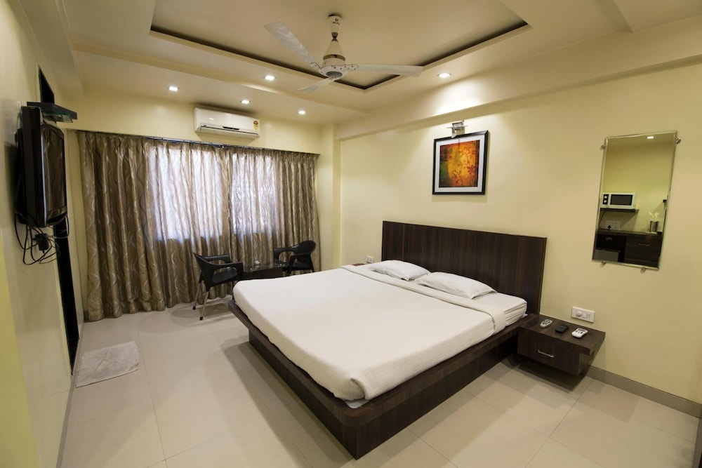 Suresh Inn 7/15