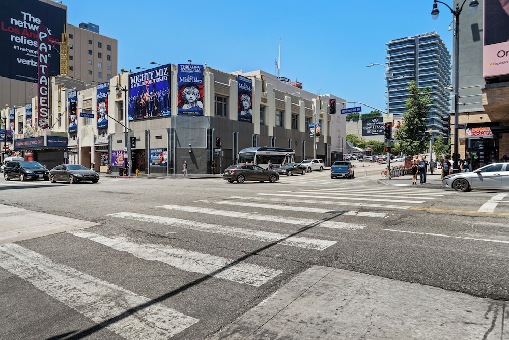 Hollywood Le Bon Hotel 38/50