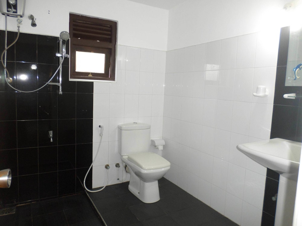 Thilaka City Hotel 37/44