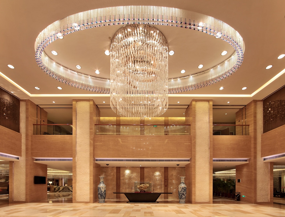 Shuguang International Hotel Huaian 5/17
