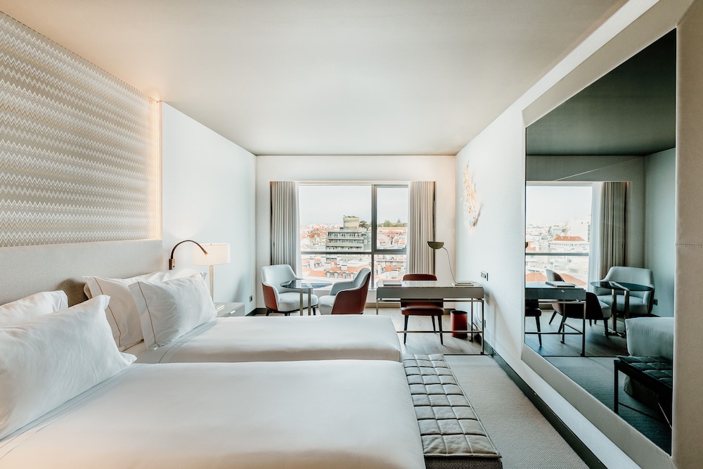 PREMIUM, DOUBLE OR TWIN BED
