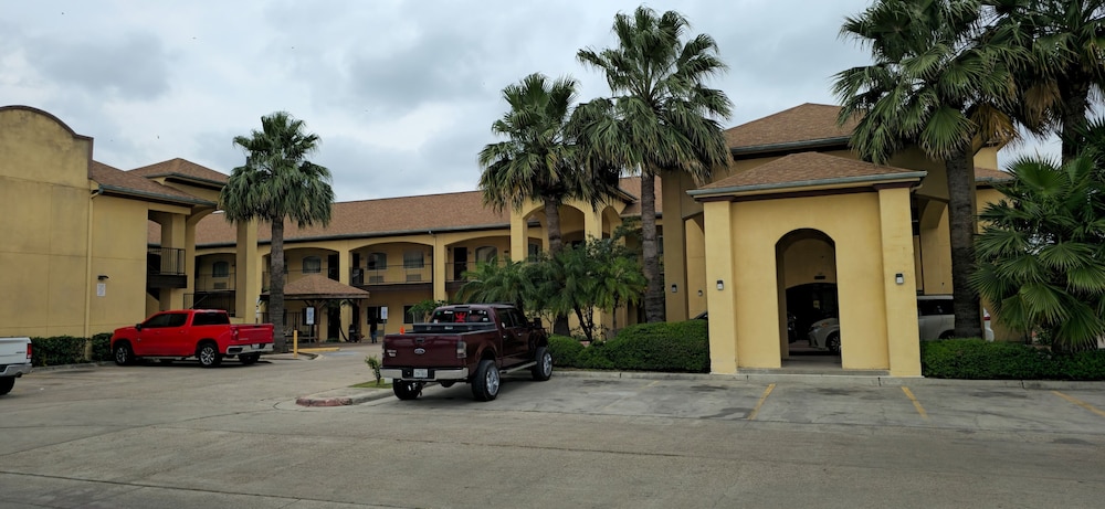 Texas Inn and Suites - Rio Grande Valley 54/62