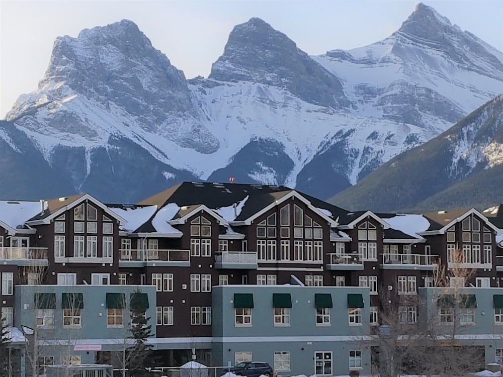 Sunset Mountain Inn and Spa 6/50