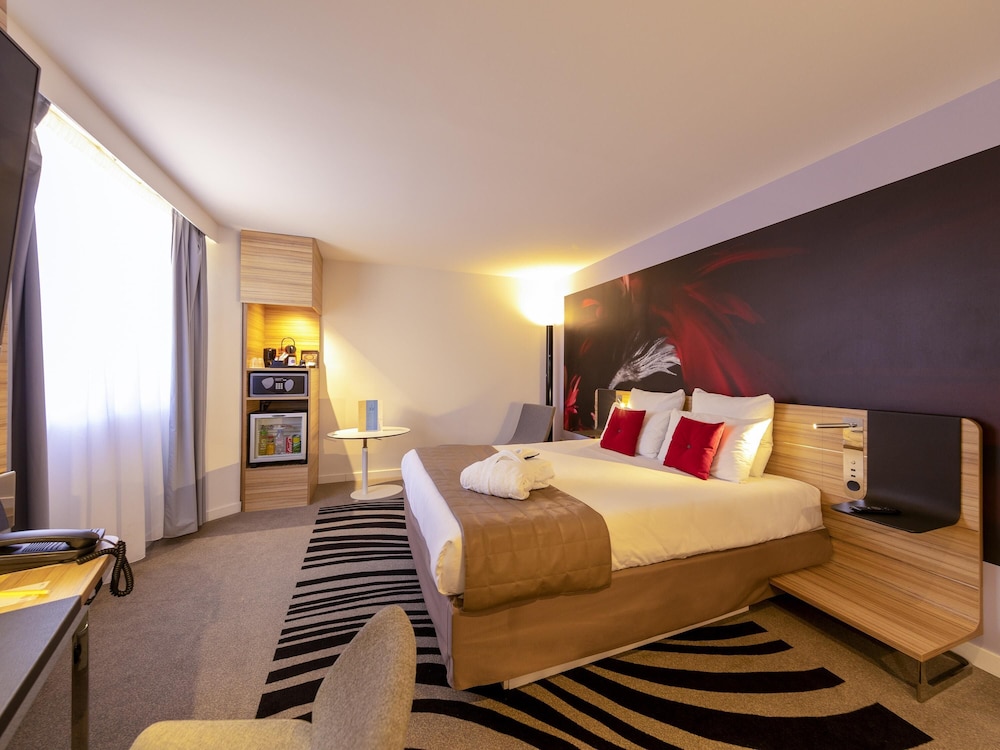 EXECUTIVE, DOUBLE BED