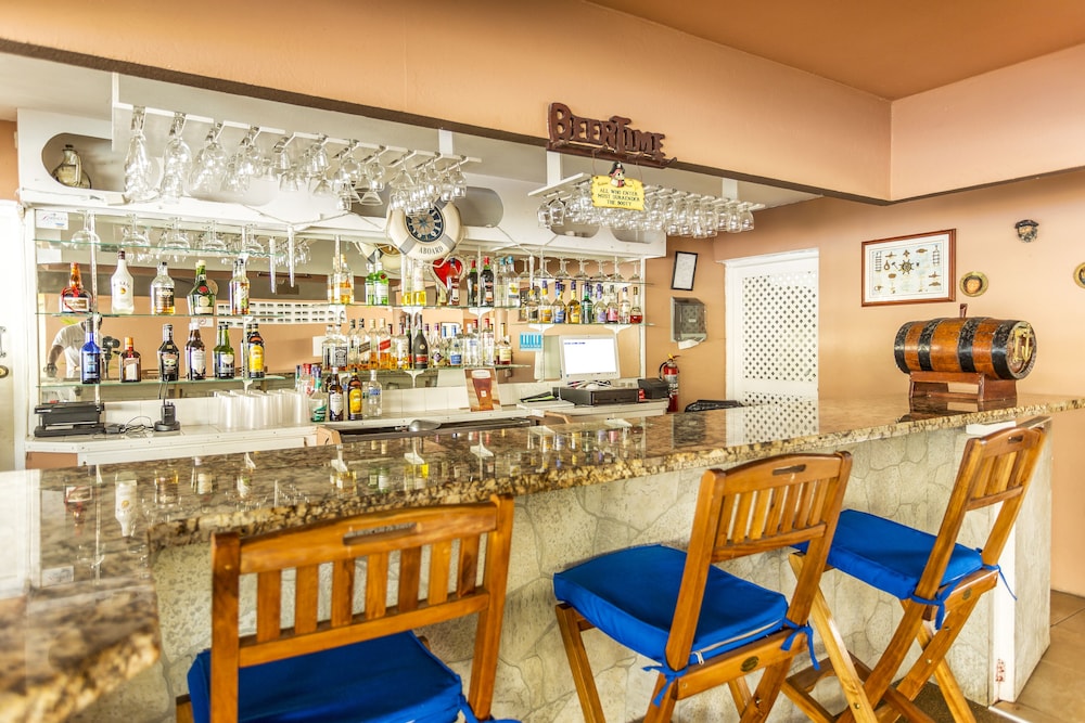 Pirate’s Inn Apartment Hotel 38/59