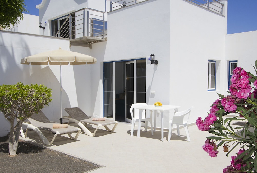 Nautilus Lanzarote Art Biosphere Bungalows in PLAYA DE LOS POCILLOS