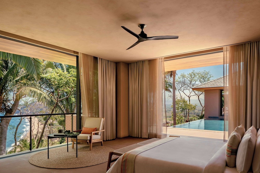 Private, Villa, 6 King Beds, 4 Queen Beds
