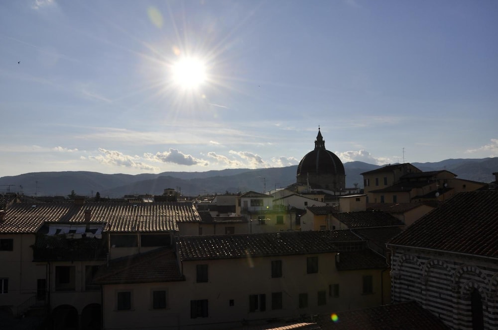 Hotel Patria Pistoia 48/50