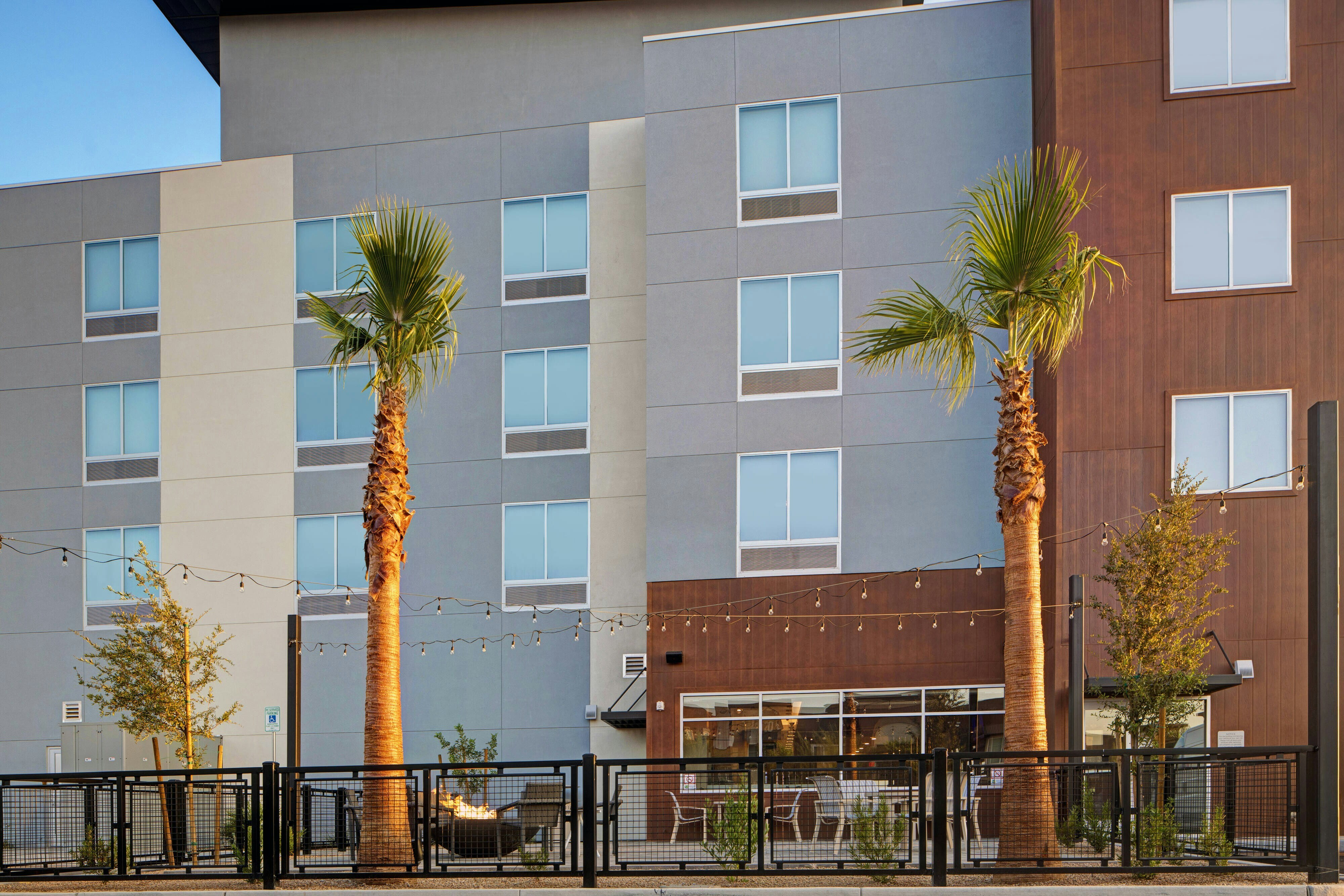 TownePlace Suites by Marriott Phoenix Glendale Sports & Entertainment District 4/26