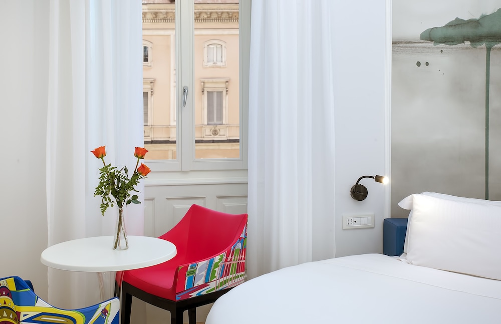 Boutique Centrale Palace 49/81