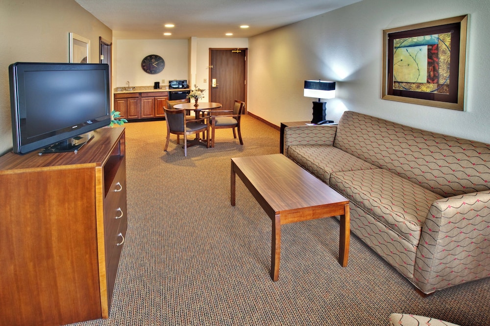 Holiday Inn Express Hotel & Suites Dubuque-West 41/51