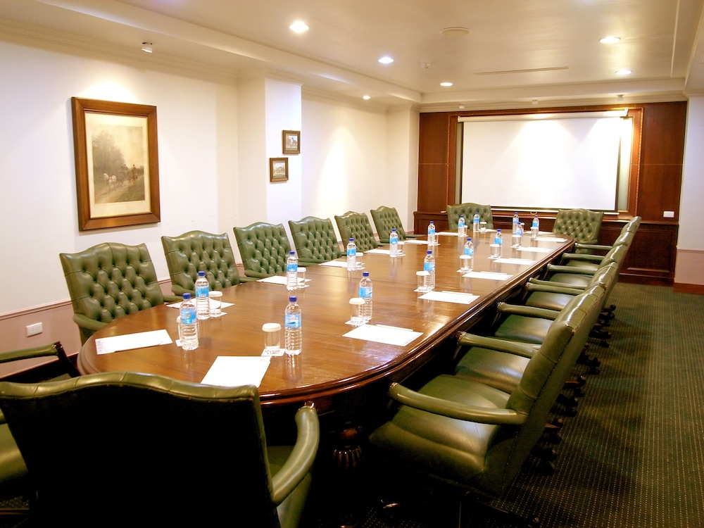 Shangrila Boutique Hotel 36/47