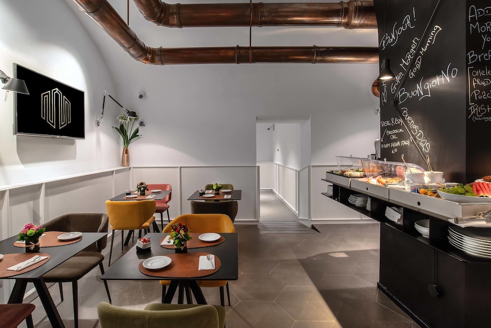 Navona Street Hotel 56/69