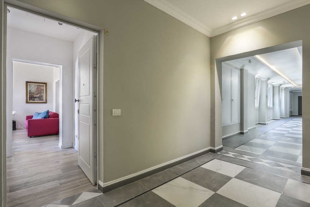 Florence Apartment Great Location - Hosted by Sweetstay 2/14