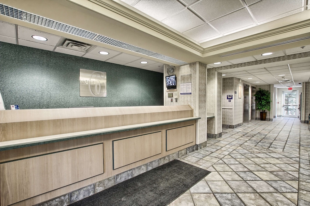 Lobby at Motel6 London, ON - Ontario, LONDON - CANADA
