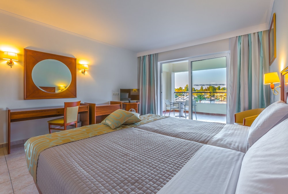 Kipriotis Maris Suites 15/64