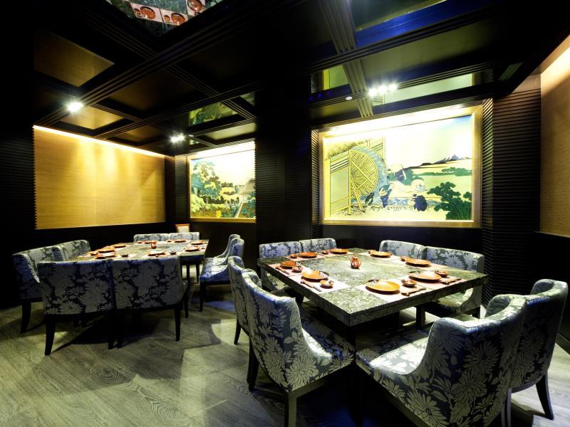 restaurant cafeteria