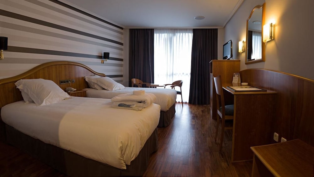 LAIAS CALDARIA HOTEL BALNEARIO 4/26