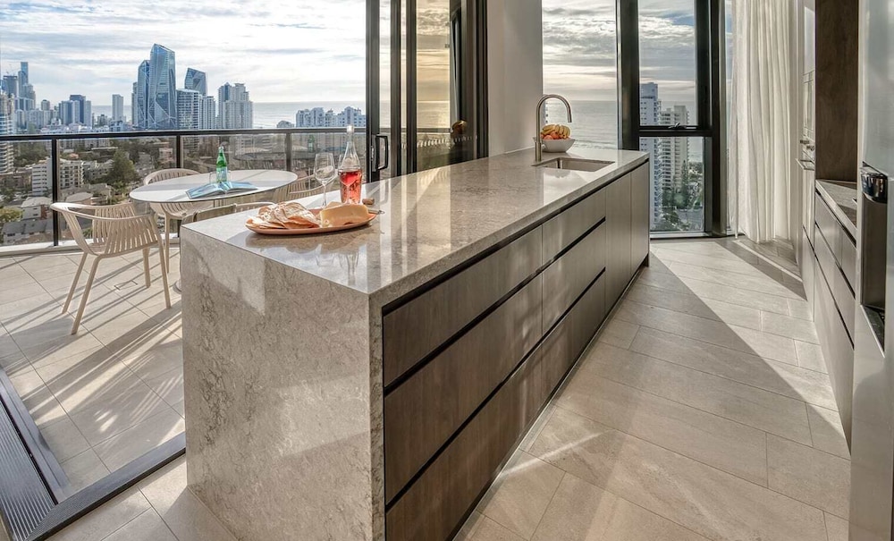 Encore Broadbeach 6/50