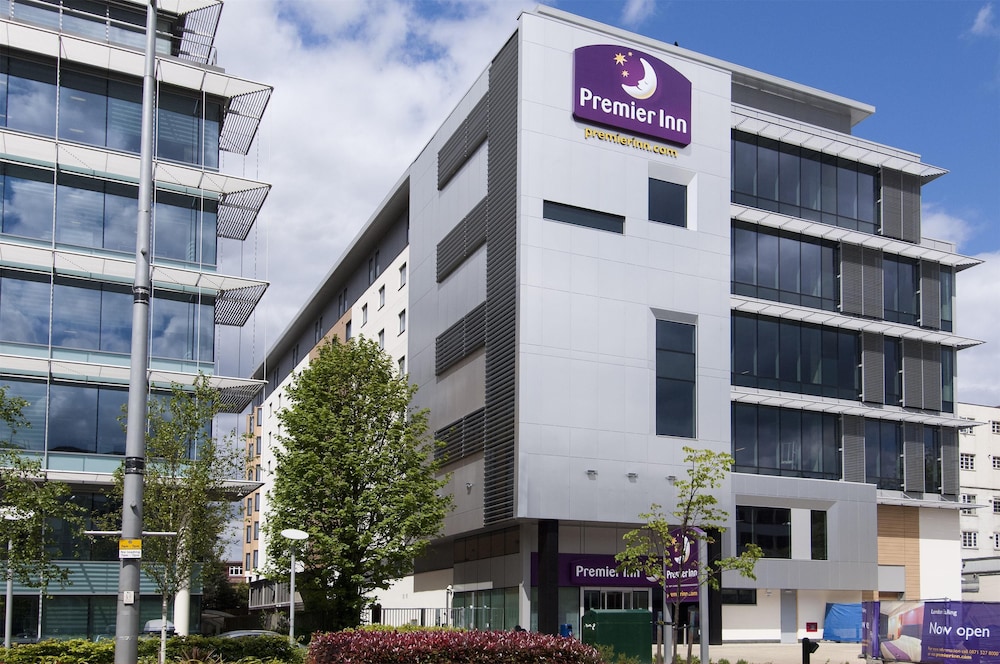 Premier Inn London Ealing in LONDON