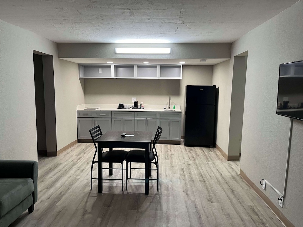 Studio6 Suites West Memphis, AR - Memphis 32/39