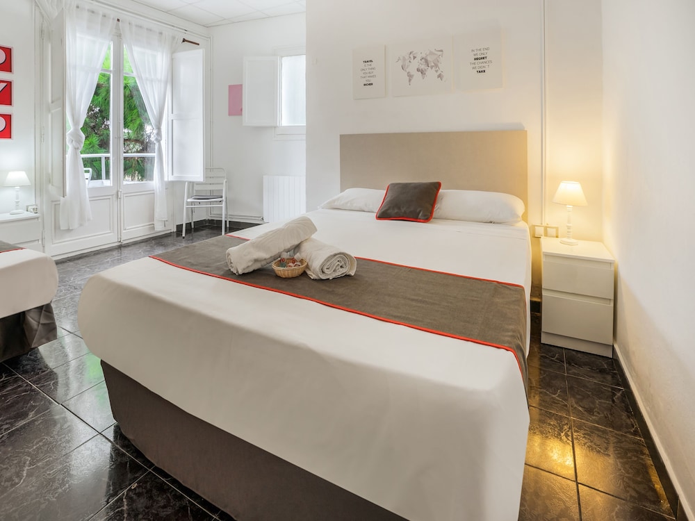 Hostal El Patio de la Luna by Vivere Stays 21/45