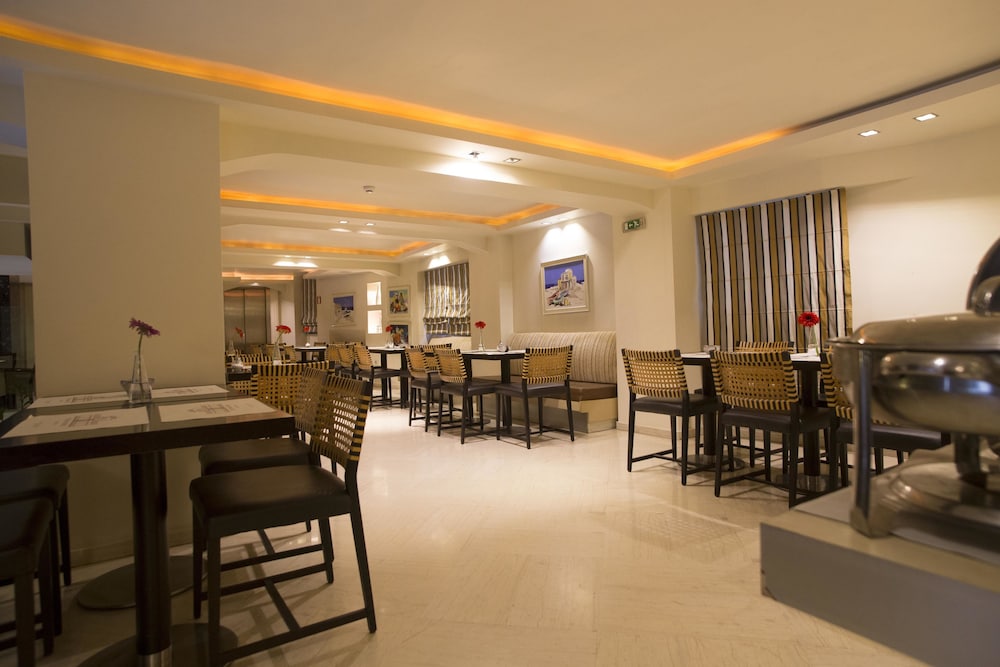 Davitel Tobacco Hotel 37/49