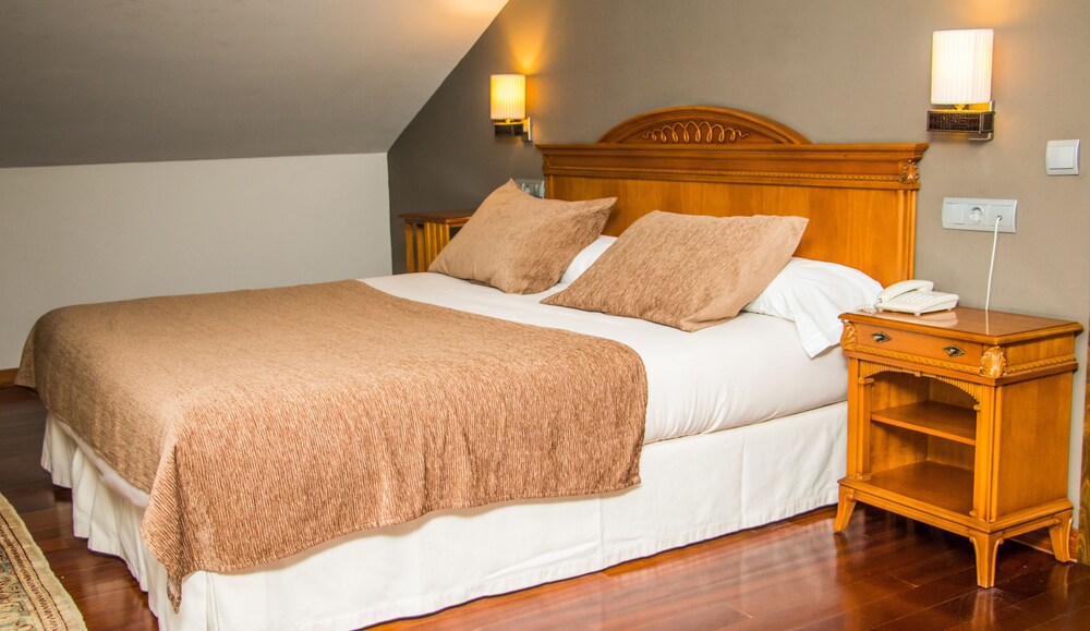 Hosteria de Torazo 8/64