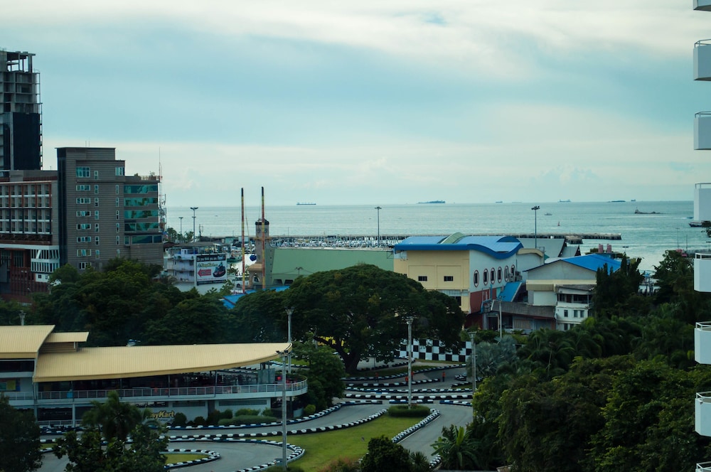 Signature Pattaya 67/70