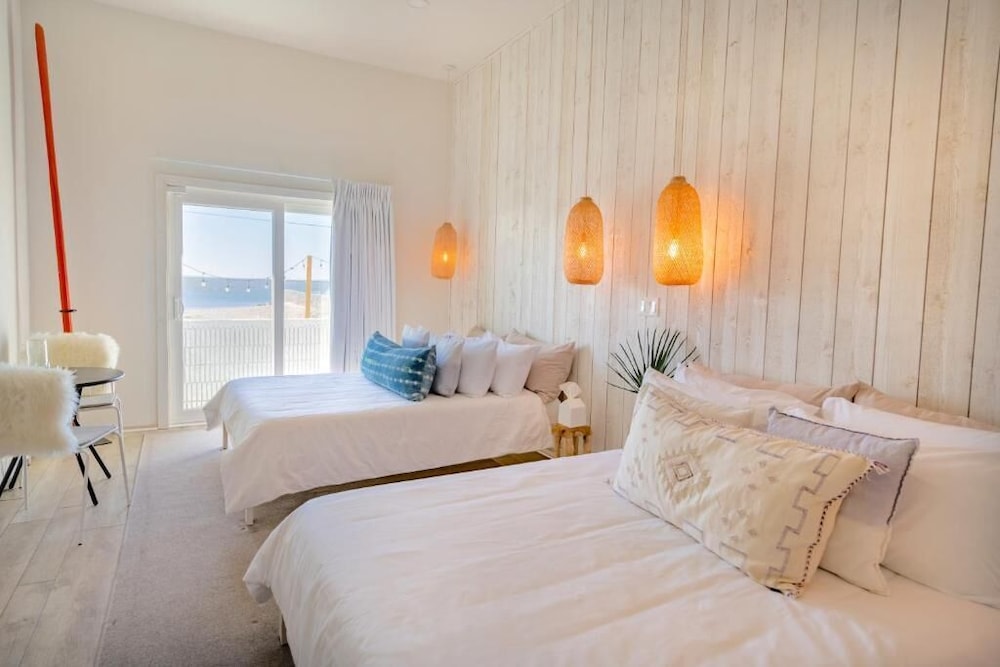 The Surfside Hotel 14/49