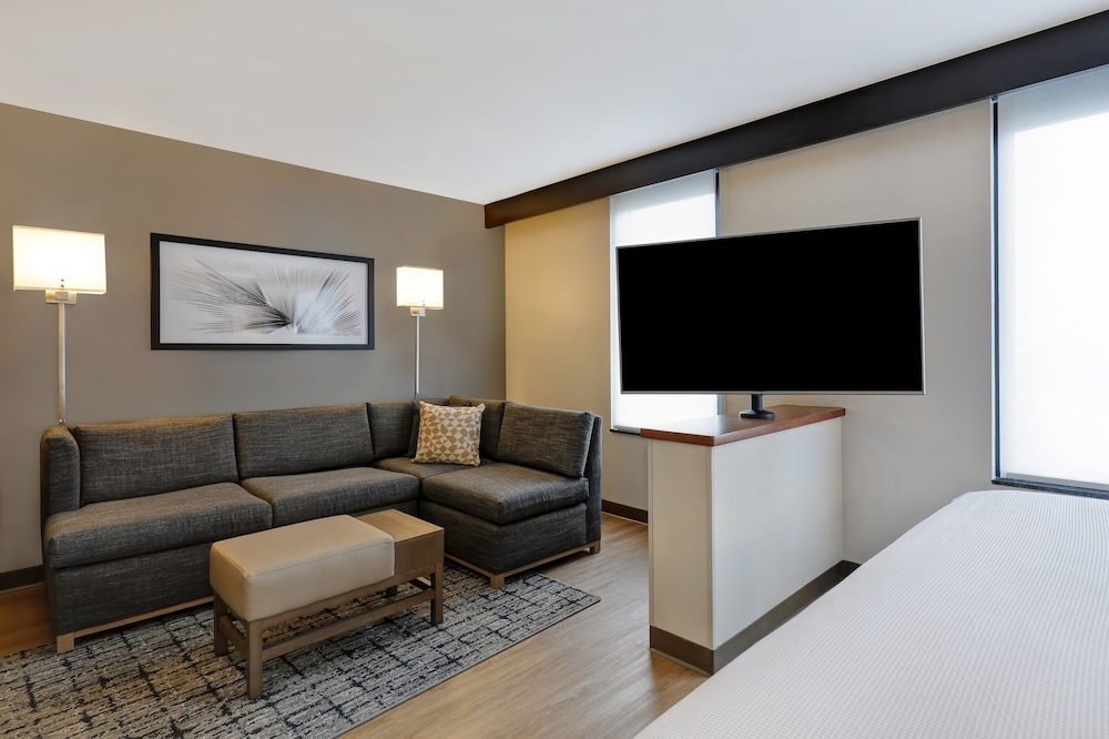 Hyatt Place San Antonio–North/Stone Oak 42/62