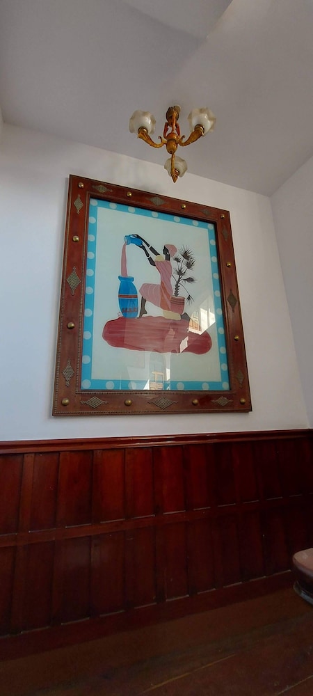 TAUSI PALACE HOTEL 2/90