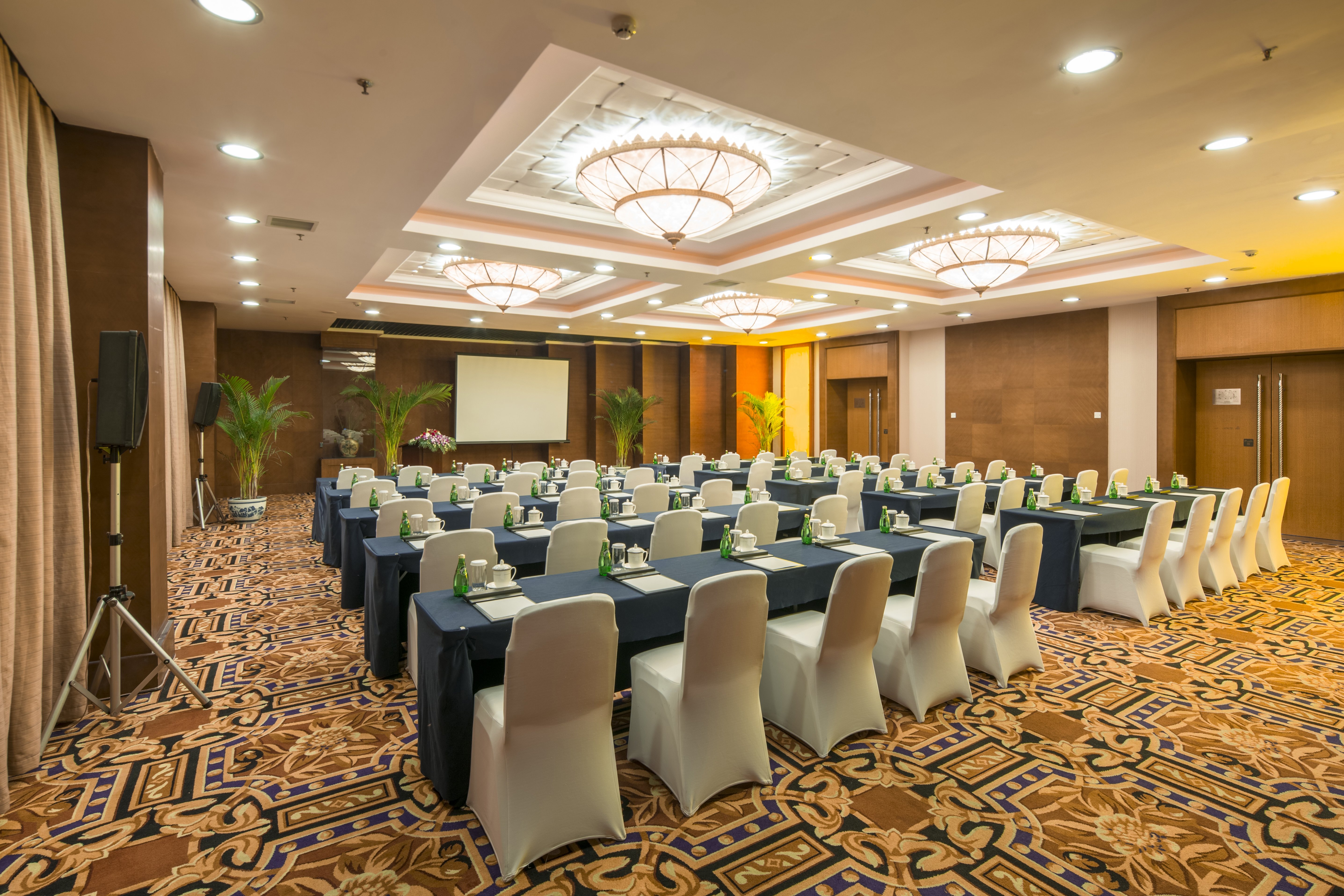 Holiday Inn Chengdu West Century City 38/50
