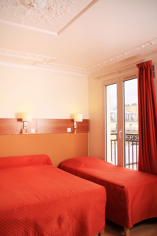 Hotel Marignan 49/67