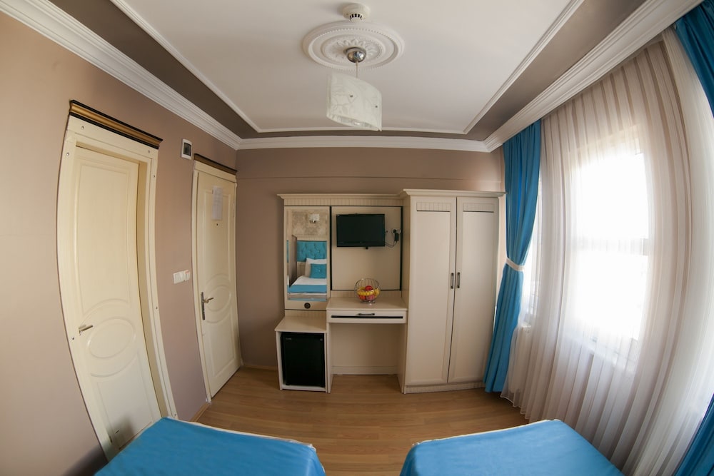 HURRIYET HOTEL 31/47