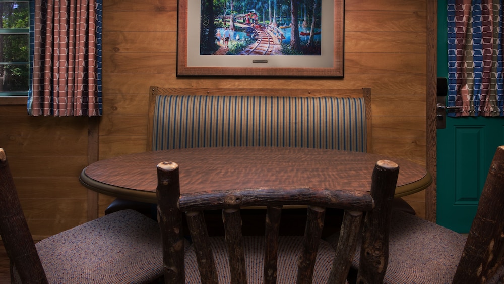 The Cabins at Disney's Fort Wilderness Resort - A Disney Vacation Club Resort 31/43