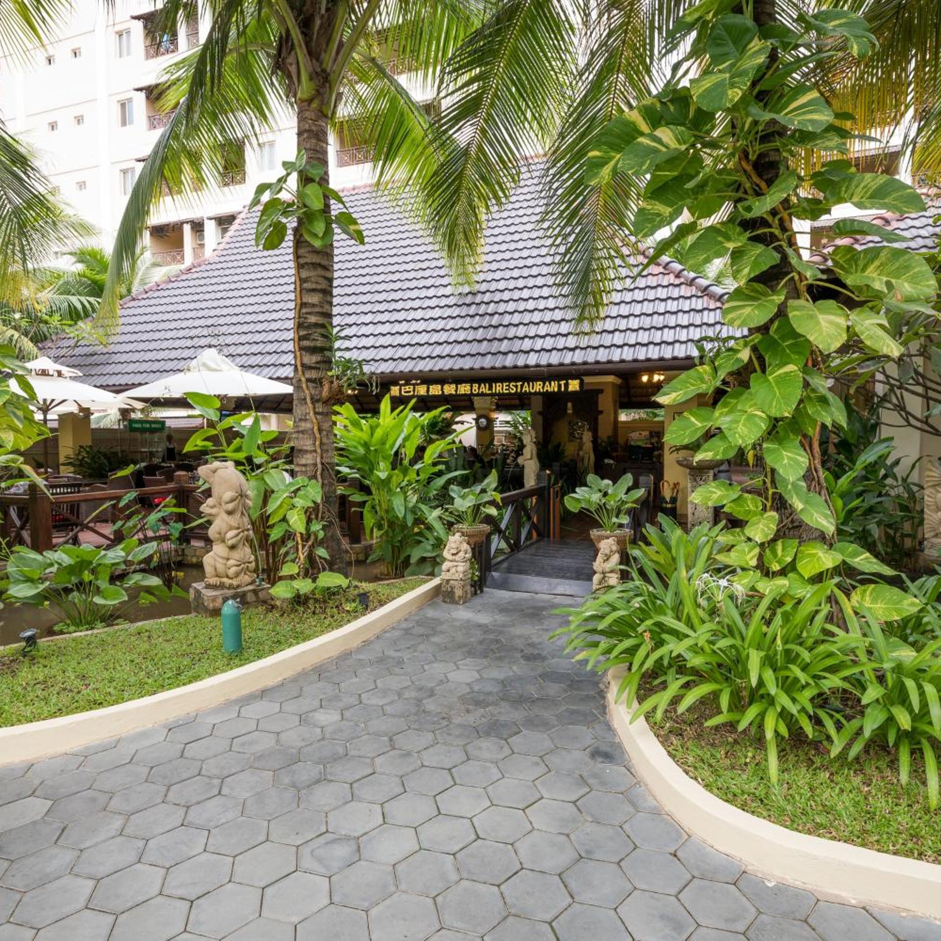 Bali Hotel 44/50