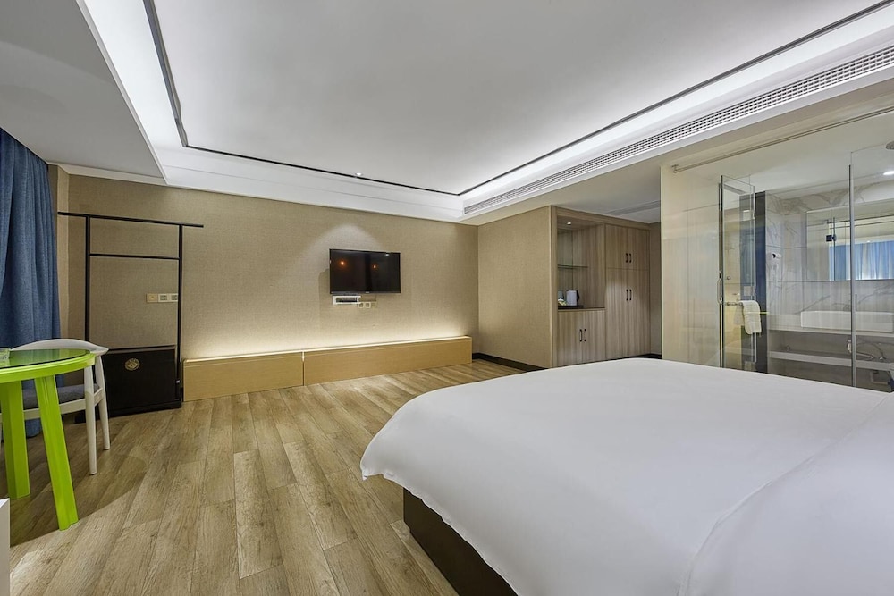 7 Days Inn (Guangzhou Huanghuagang Metro Station) 10/22