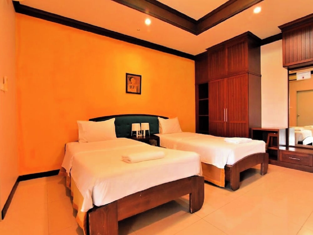 LaOr INN HUA HIN 27/51
