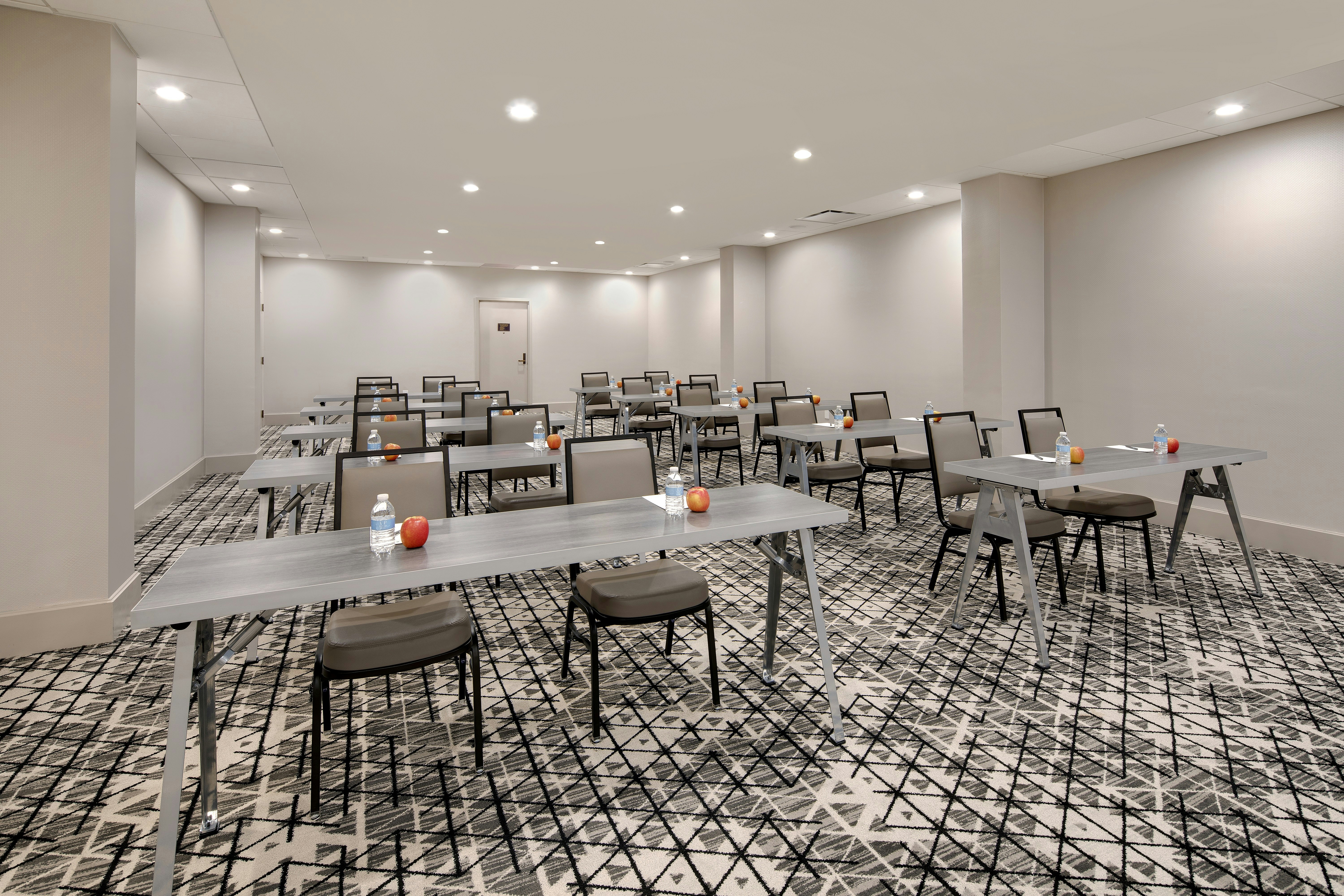 Embassy Suites By Hilton Atlanta Perimeter Center 55/60