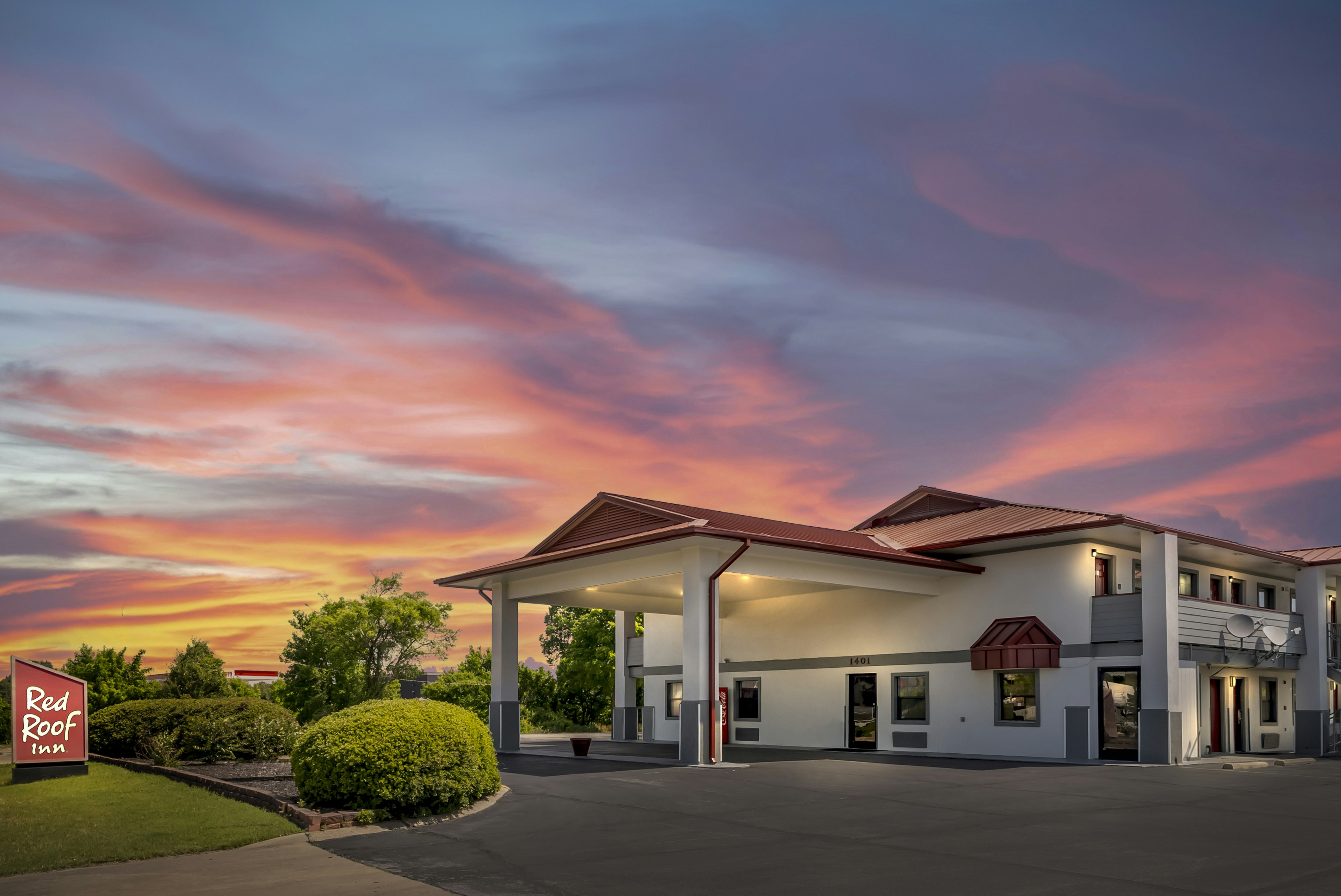Red Roof Inn West Memphis, AR 3/44