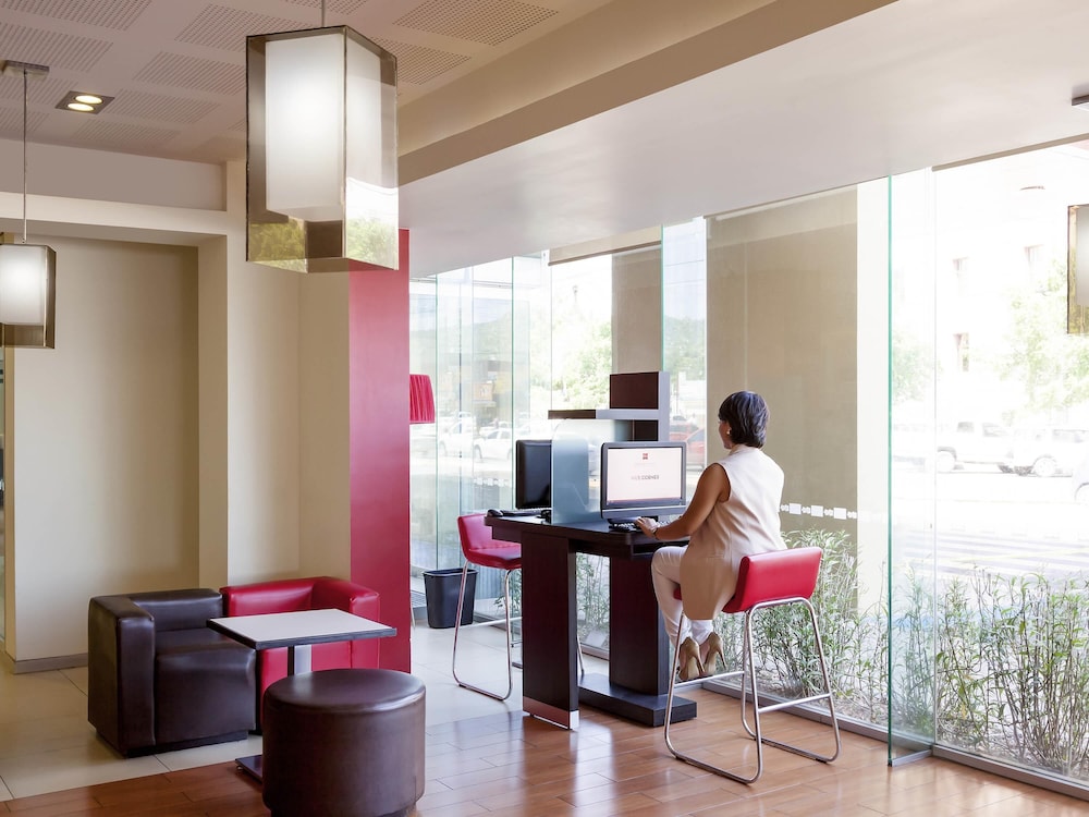 Ibis Hermosillo 38/47