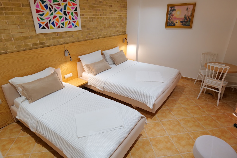 Hotel Piccollino 16/78